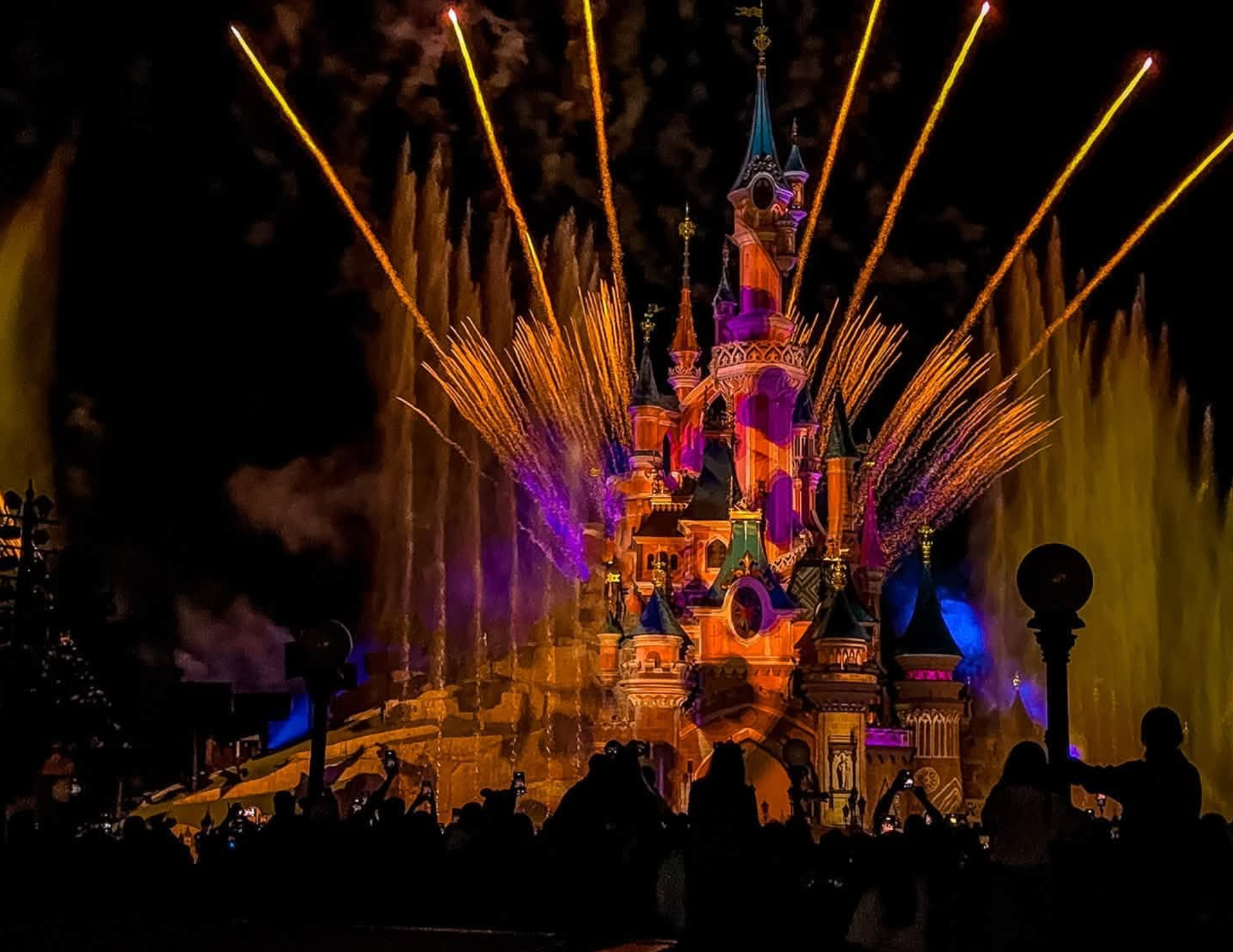 Disneyland Paris Guide (25).png